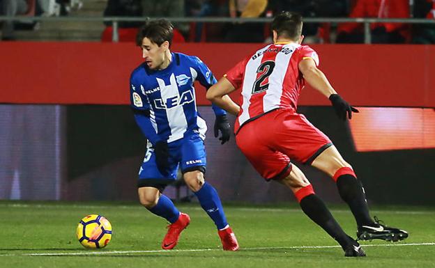 Bojan, durante el partido en Girona. /EL CORREO
