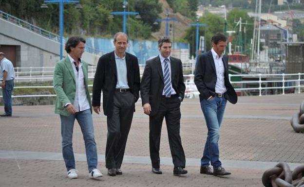 Urrutia, con Larrazabal, Amorrortu y Ziganda. /Borja Agudo