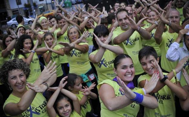 'Flashmob' celebrado en los pasados 'Santacruces'.