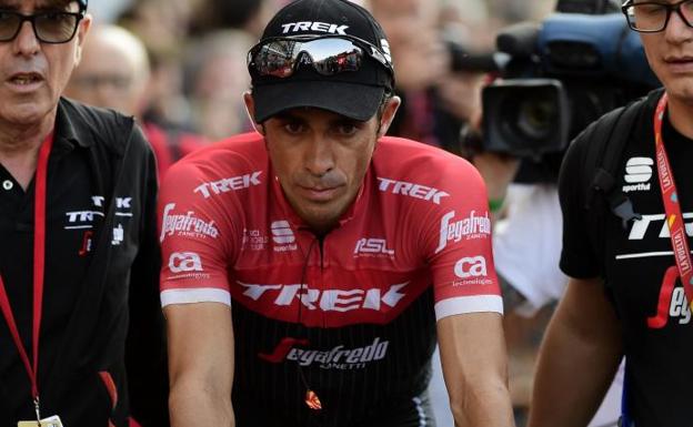 Contador, en la meta de Gijón