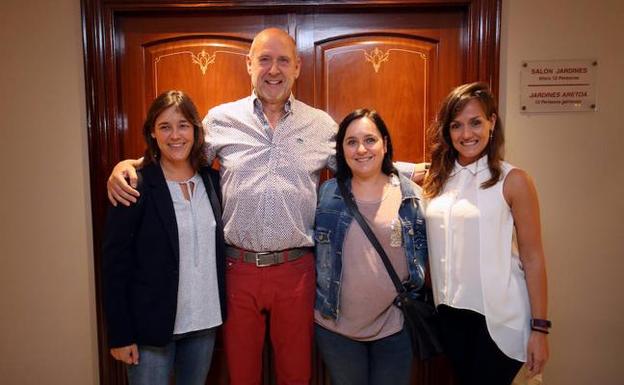 Idoia Alzaga, Hans De Bruyn, Naike Parra y Vanesa Maestre.