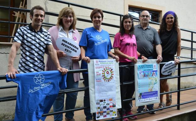 Koikili participó en la presentación de la carrera familiar y solidaria que se celebrará el domingo.