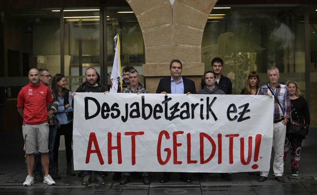Protesta contra las expropiaciones para el TAV en Amorebieta.