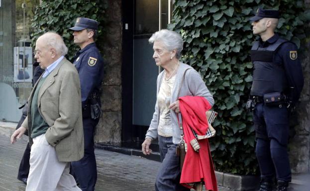 Jordi Pujol y Marta Ferrusola./Afp