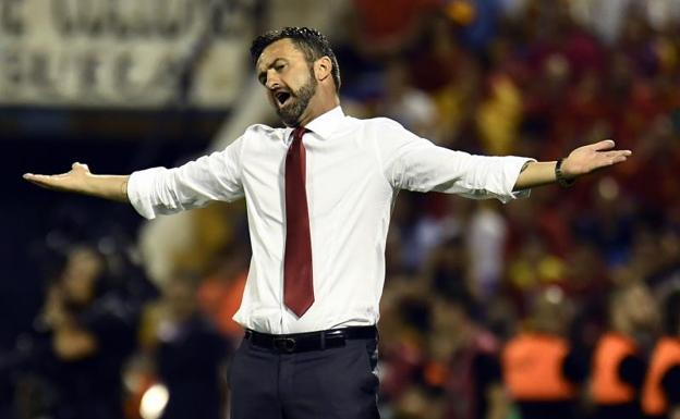 Christian Panucci, seleccionador de Albania. /José Jordan (Afp)