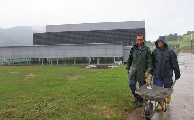 El área de Solozarre se recuperará como zona de disfrute para la población de Bakio. / MAIKA SALGUERO