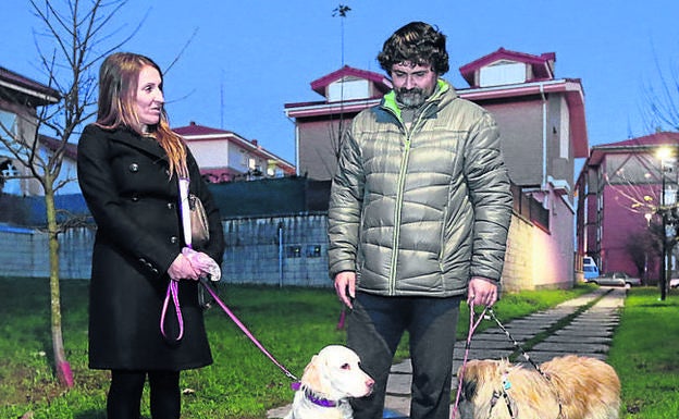 Miembros del colectivo 'Perros de Sopelana'. / P. U.
