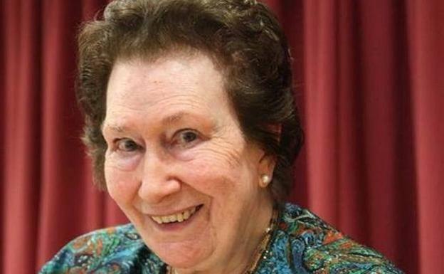Ana María, de 93 años, sigue llevando una vida activa./E. C.