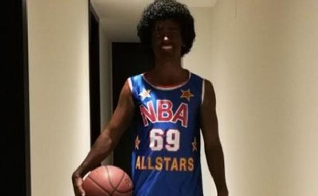 Así se vistió Griezmann antes de marcharse a la fiesta. /