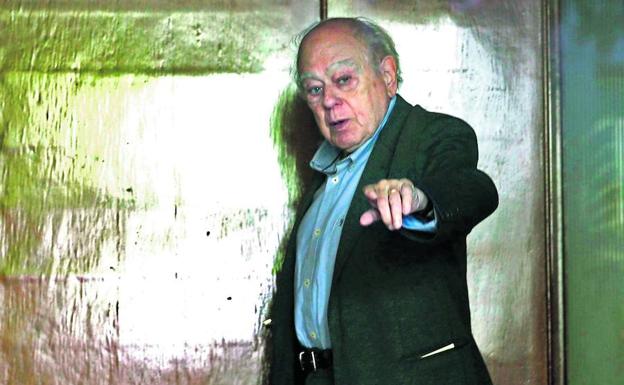 El expresidente catalán Jordi Pujol, a las puertas de su domicilio en Barcelona el pasado mayo./EFE