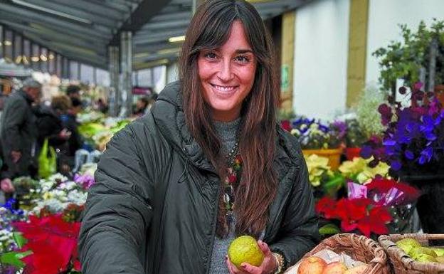 Gabriela Uriarte, Donostiako La Bretxa merkatuan./Michelena