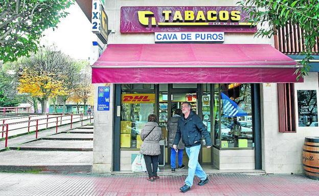 Competencia insta al Gobierno a acabar con el «monopolio» de los estancos