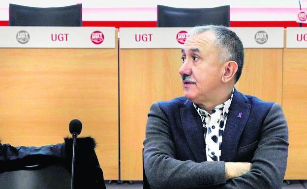 El secretario general de UGT, Pepe Álvarez, durante su comparecencia de ayer. /EFE