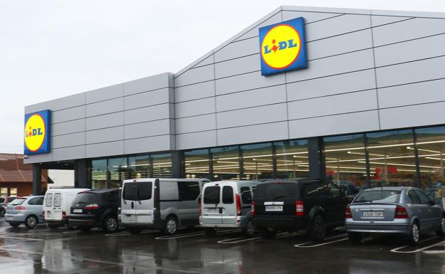 La cadena ya cuenta con tres supermercados en la capital alavesa. /E. C.