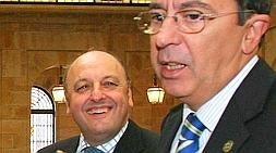 Juan Carlos Urrutxurtu junto a José Luis Bilbao./