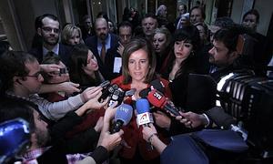 La ministra Bañez comparece tras la reunión del pacto de Toledo./ Efe/