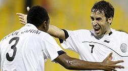 Raúl jugará hoy medio tiempo con el Madrid y la otra mitad con su equipo el Al-Sadd catarí. /Reuters/