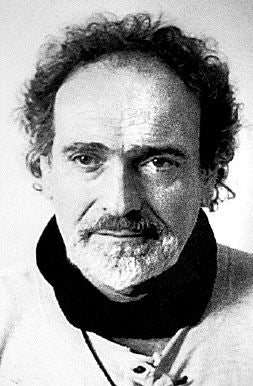 Koldo Mitxelena, en una imagen distribuida en 2001./