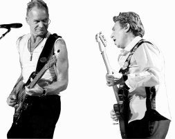 Sting y, a la derecha, Andy Summers, pilares de The Police; más allá, Suggs, líder de Madness, y Michael Stipe, voz cantante de R. E. M./