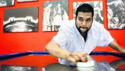 Airon apura la recta final de su recuperación con el propósito de enrolarse en un equipo profesional. / JESÙS ANDRADE/