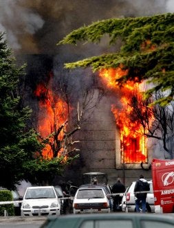 Aspecto de uno de los edificios del campus poco después de la explosión. / EFE/