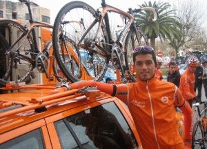 Beñat Intxausti, en su estreno con el maillot del Euskaltel Euskadi en Inca. :: EL CORREO/
