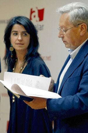 Ezenarro y Zabaleta, en un acto del partido en San Sebastián. ::
EFE/