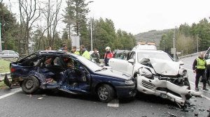 Foto de archivo de un accidente en la zona que provocó cuatro heridos las pasadas navidades. /L. Calabor/