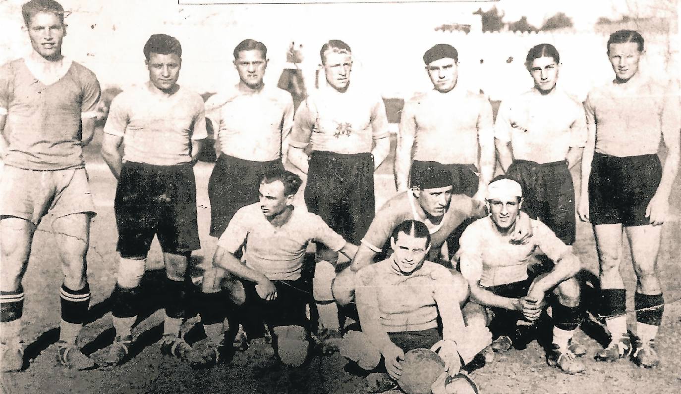 Formación del Stade Marocain, rival del Alavés en su gira por África el año 1933./WIKIPEDIA