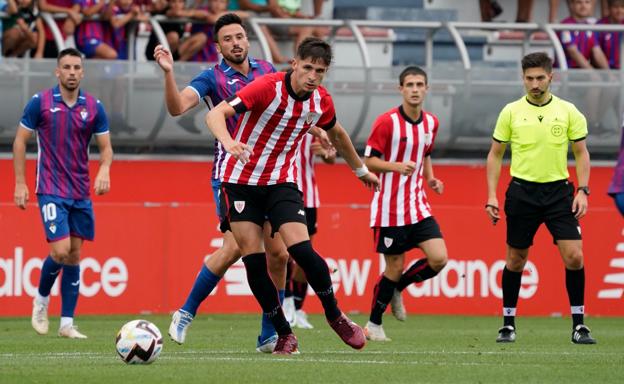 El Bilbao Athletic cae por la mínima ante el Eibar en el amistoso disputado en Lezama
