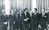 Consenso. Los líderes de los principales partidos en 1977, durante la firma de los Pactos de la Mocloa/E. C.
