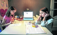 El Gobierno se plantea arrancar el próximo curso con la mitad de alumnos en las aulas