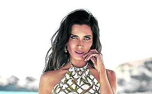 Pilar Rubio posa en bikini/