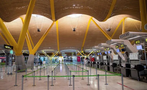 Reposición Almacén pecador Los aeropuertos de Aena operan más de 800 vuelos de repatriación de  viajeros y con material sanitario | El Correo