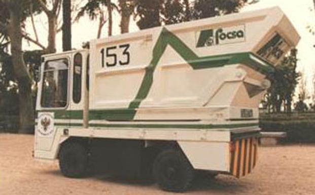 Camión recolector eléctrico en Toledo en 1985.