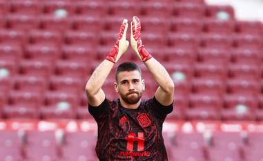 Unai Simón y Laporte, titulares contra Portugal