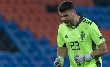 Unai Simón y Laporte, titulares contra Portugal