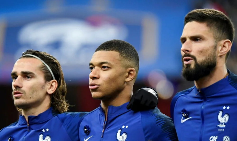 Eurocopa 2020/2021: Giroud dispara a Mbappé e incendia la ...