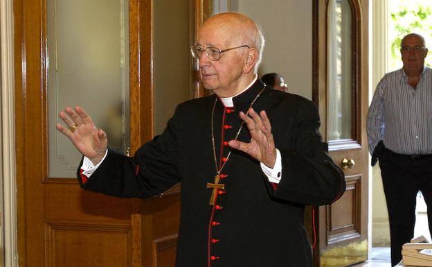 Muere a los 94 años el cardenal Eduardo Martínez Somalo, mano derecha del Papa Juan Pablo II - Vimarsana News