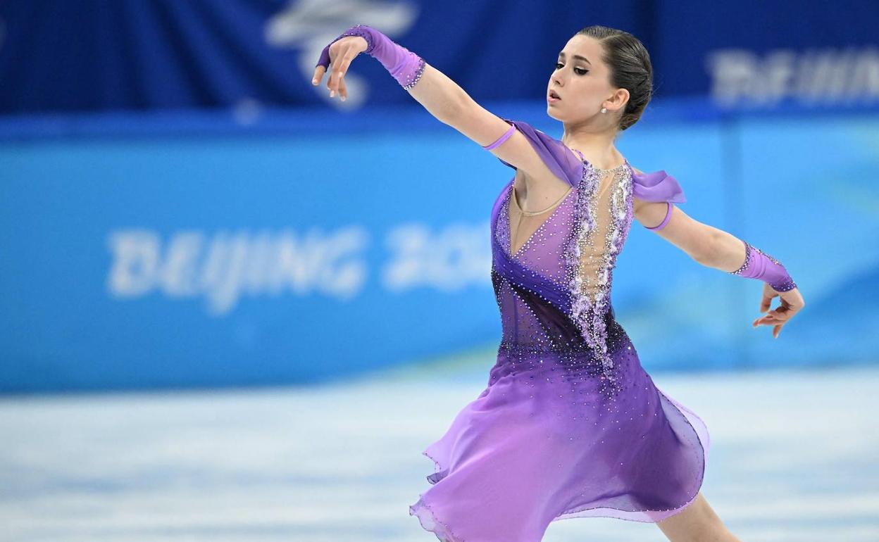 Reaparece la rusa Kamila Valieva como favorita en patinaje | El Correo