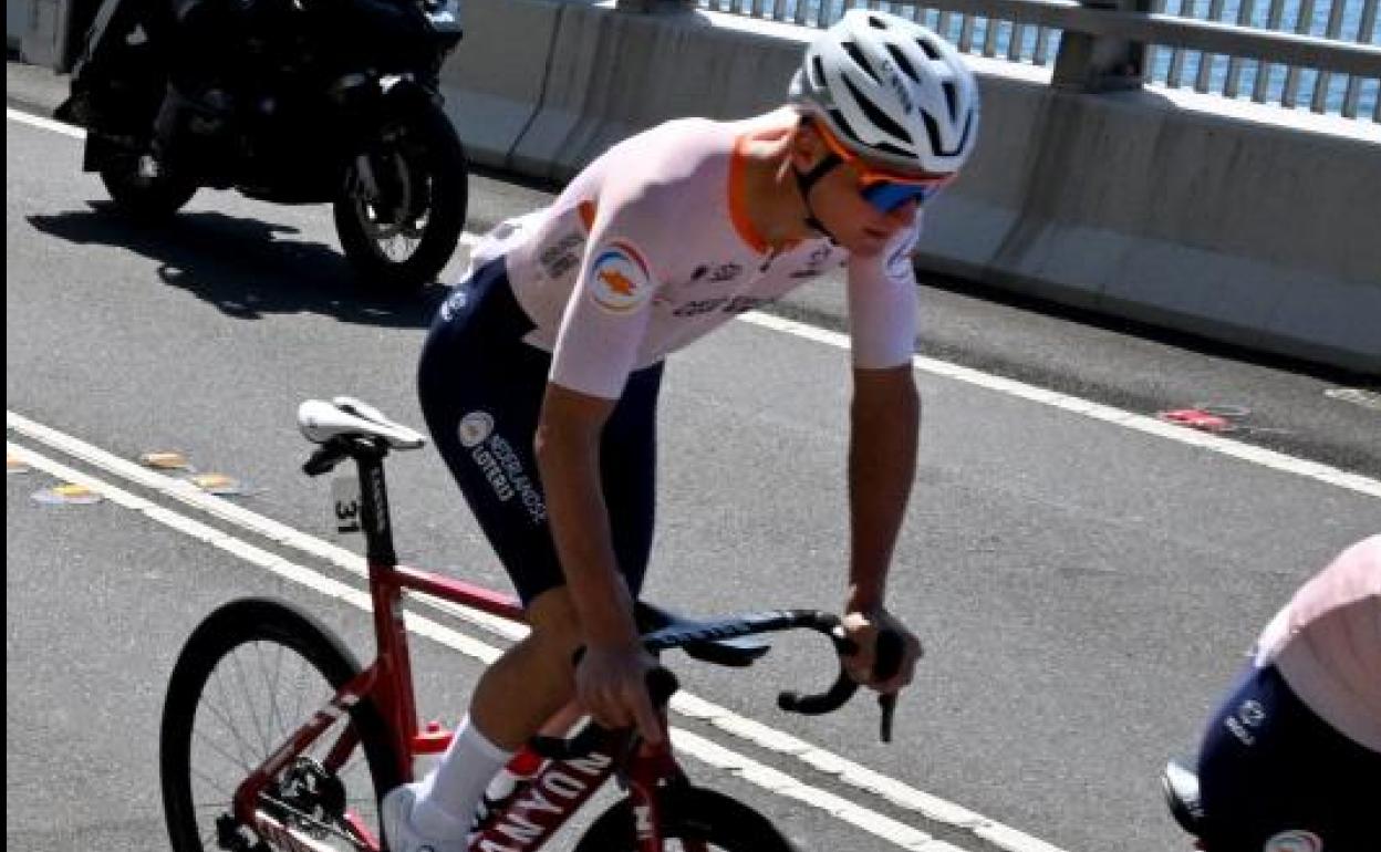 El ciclista holandés Van Poel sale de Australia tras pagar 1.500 euros a las niñas las que se enfrentó El Correo
