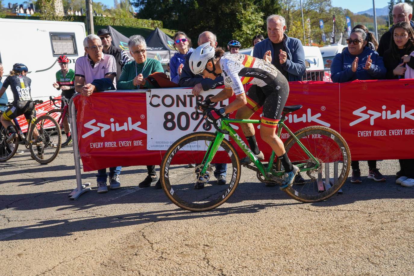 Fotos: Las mejores imágenes del Ciclocross Internacional de Llodio | El ...