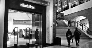 Mono baloncesto Térmico La crisis aleja a Nike de Bilbao | El Correo
