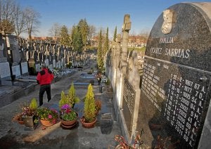 Panteón familiar del cementerio donde se hizo la exhumación./ Luis Michelena/